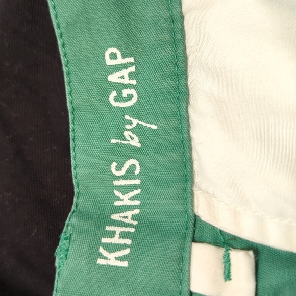 Khakis by Gap Women's Boyfriend Roll-Up Shorts Size 2 - Picture 5 of 6